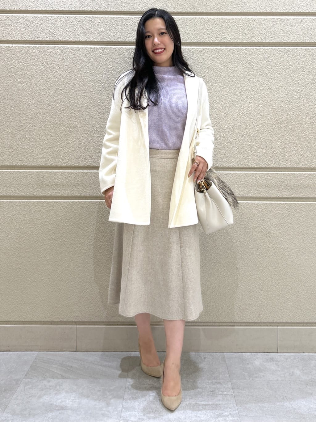 Momokaさんの「COUP DE CHANCE｜【リバー仕立て／裏地無し】軽く羽織れるウールリバーコート」を使ったコーディネート