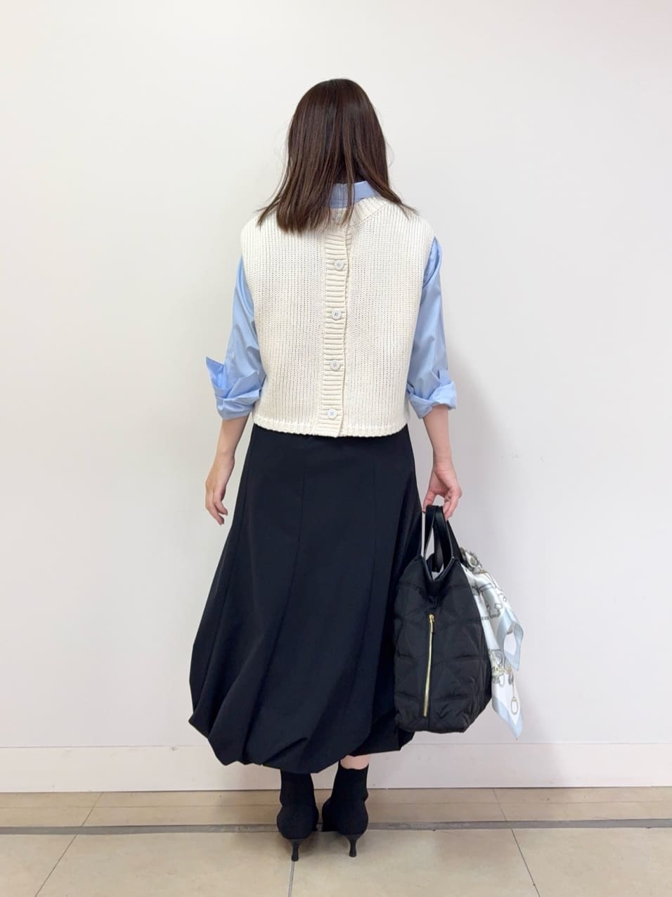 asamiさんの「UNTITLED｜【レイヤード/前ボタン】2WAYニットベスト」を使ったコーディネート
