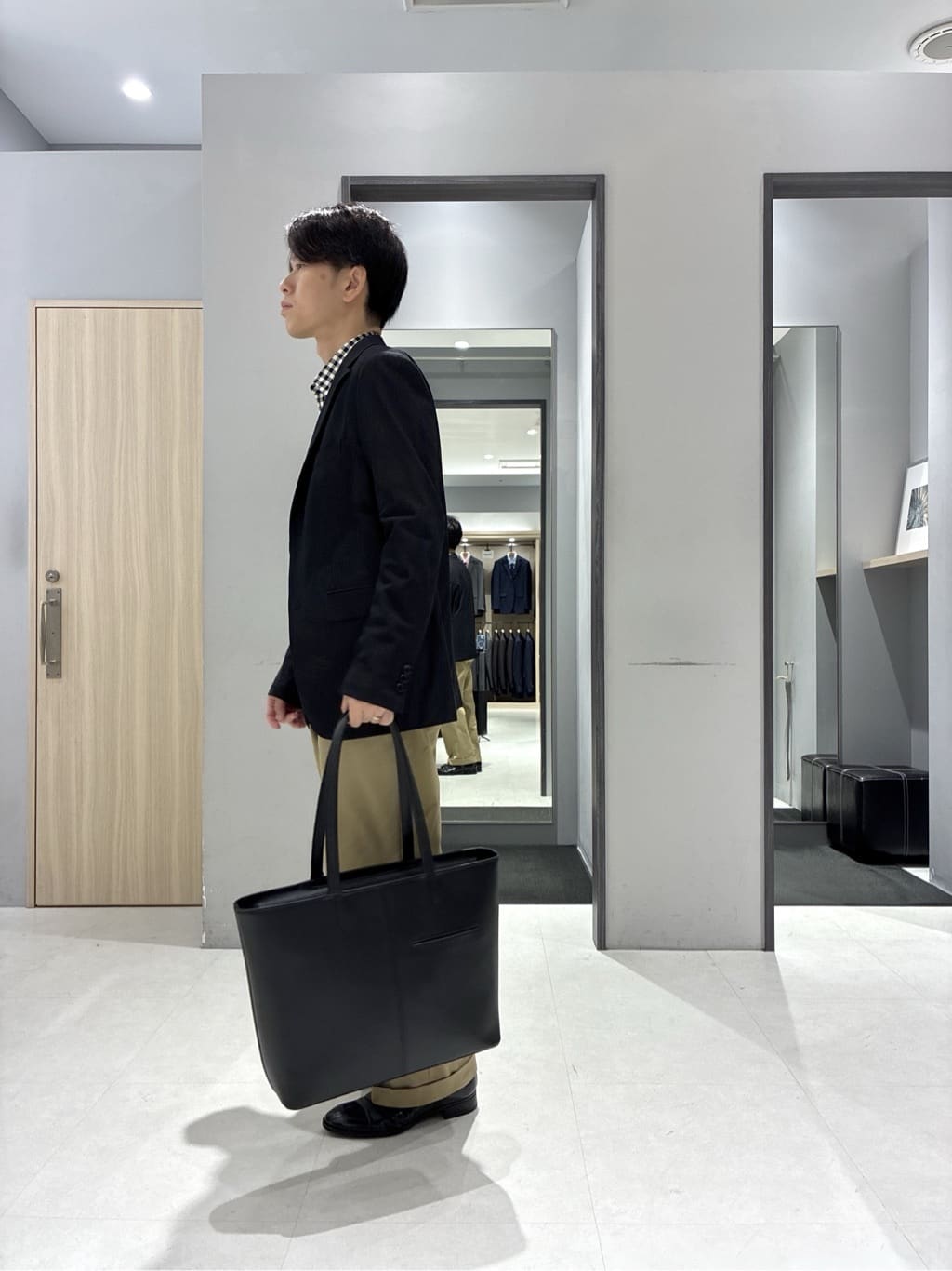 わいずみさんの「TAKEO KIKUCHI｜【360&deg;ストレッチ／セットアップ対応】None Of Stress ジャケット」を使ったコーディネート