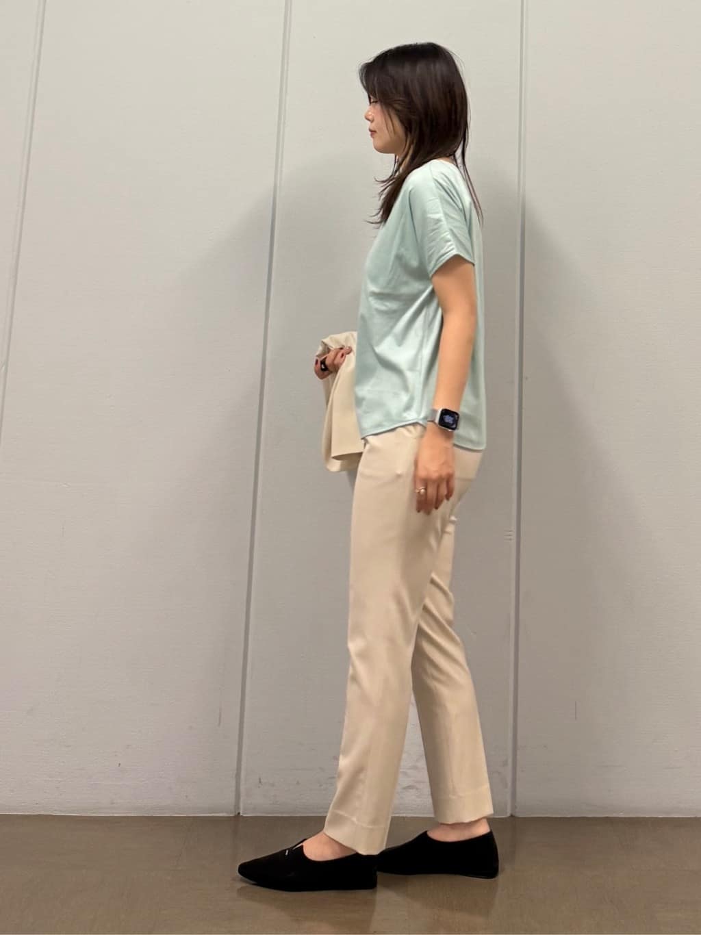 mizukiさんの「INDIVI｜【洗える／UVケア／スーツ】ストレッチノーカラージャケット」を使ったコーディネート