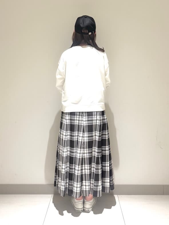 Liriさんの「Dessin｜【洗える】サイドスナップカットソー」を使ったコーディネート