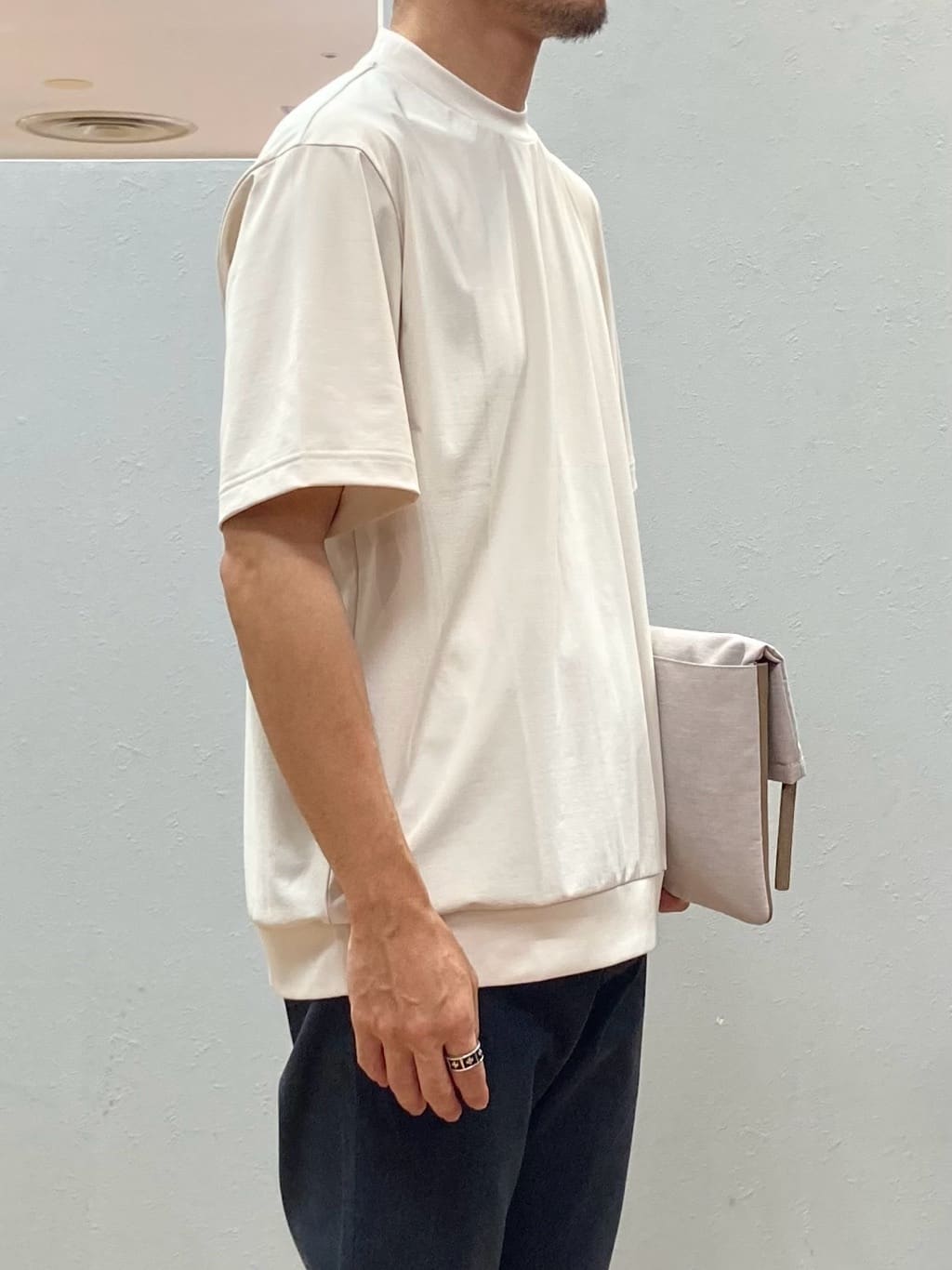シュンさんの「TAKEO KIKUCHI｜【COOL CITY WEAR】テーラードTシャツ /接触冷感」を使ったコーディネート