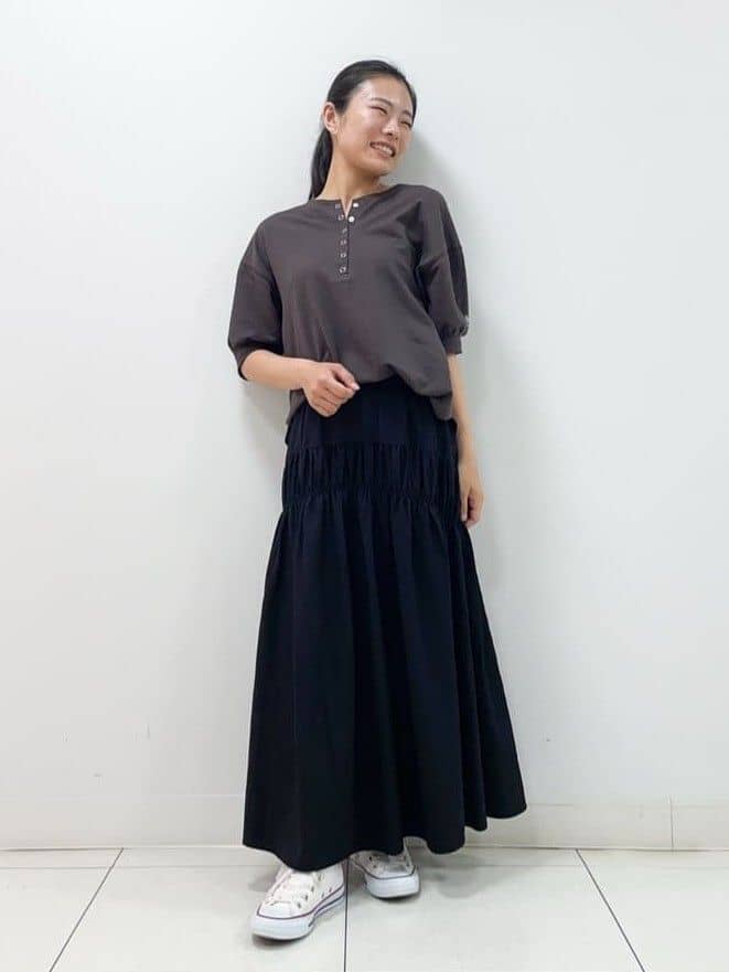yasuokaさんの「Dessin｜【360度可愛い/前後2WAY/洗える】ライトコットンヘンリーカットソー」を使ったコーディネート
