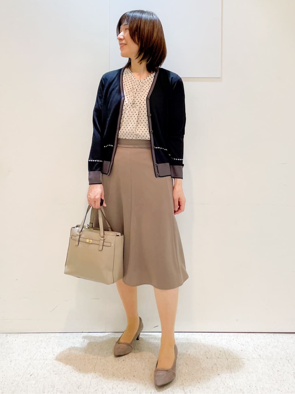 めいさんの「Reflect｜【WEB先行カラーあり／手洗い可／アンサンブル可】バイカラーカーディガン」を使ったコーディネート
