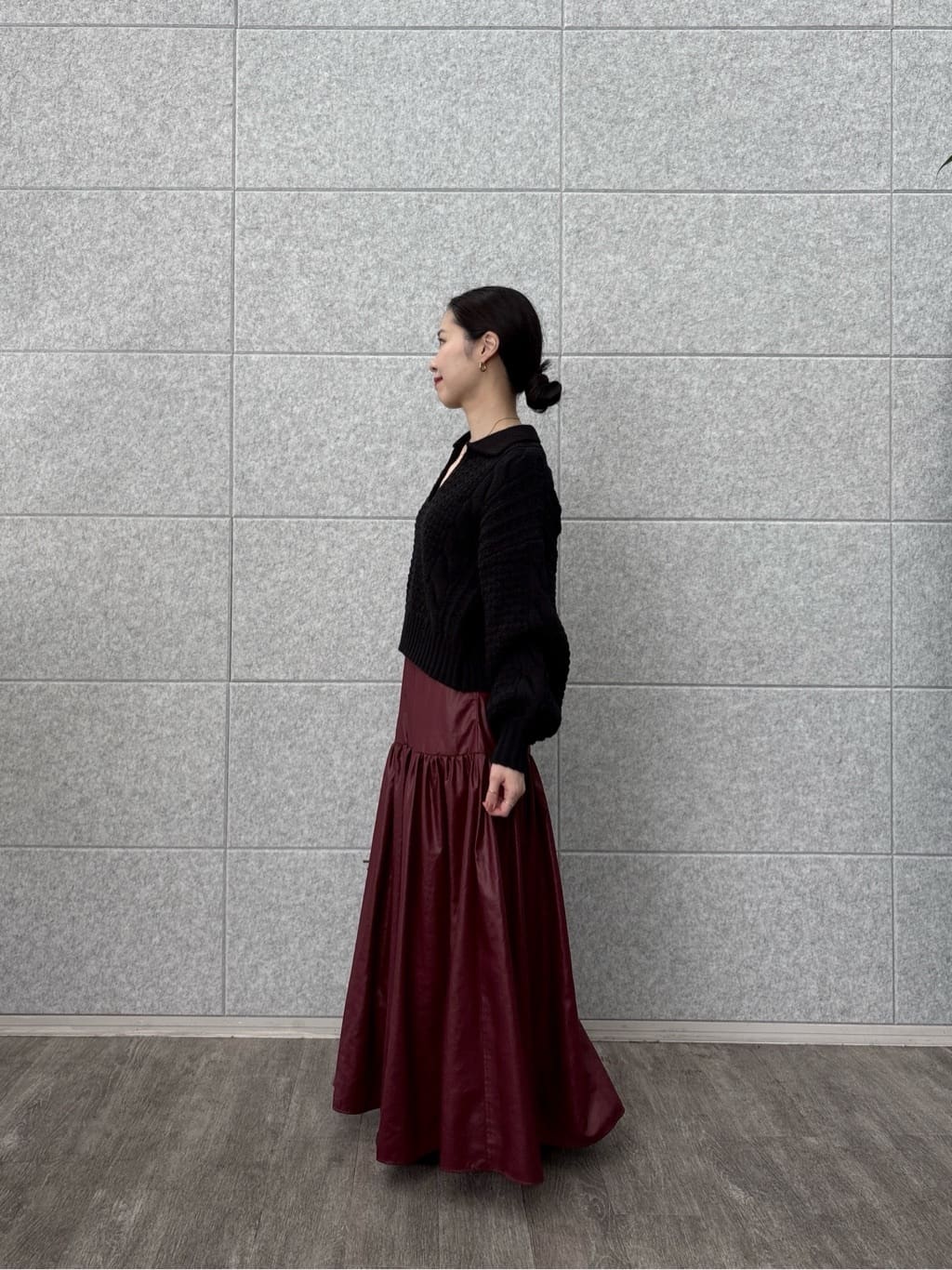 ひなさんの「INDIVI｜スキッパーフォルムニット」を使ったコーディネート