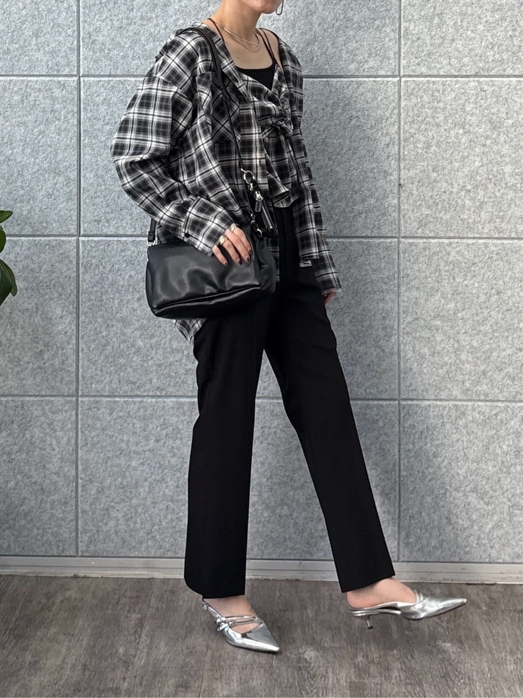 kotakiさんの「INDIVI｜オンブレチェックシャツ」を使ったコーディネート