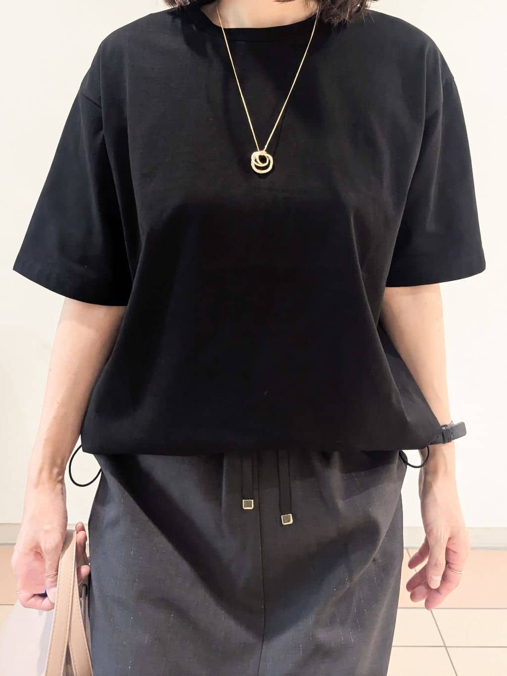 Miさんの「OPAQUE.CLIP｜裾ドロストTシャツ【洗濯機洗い可】」を使ったコーディネート
