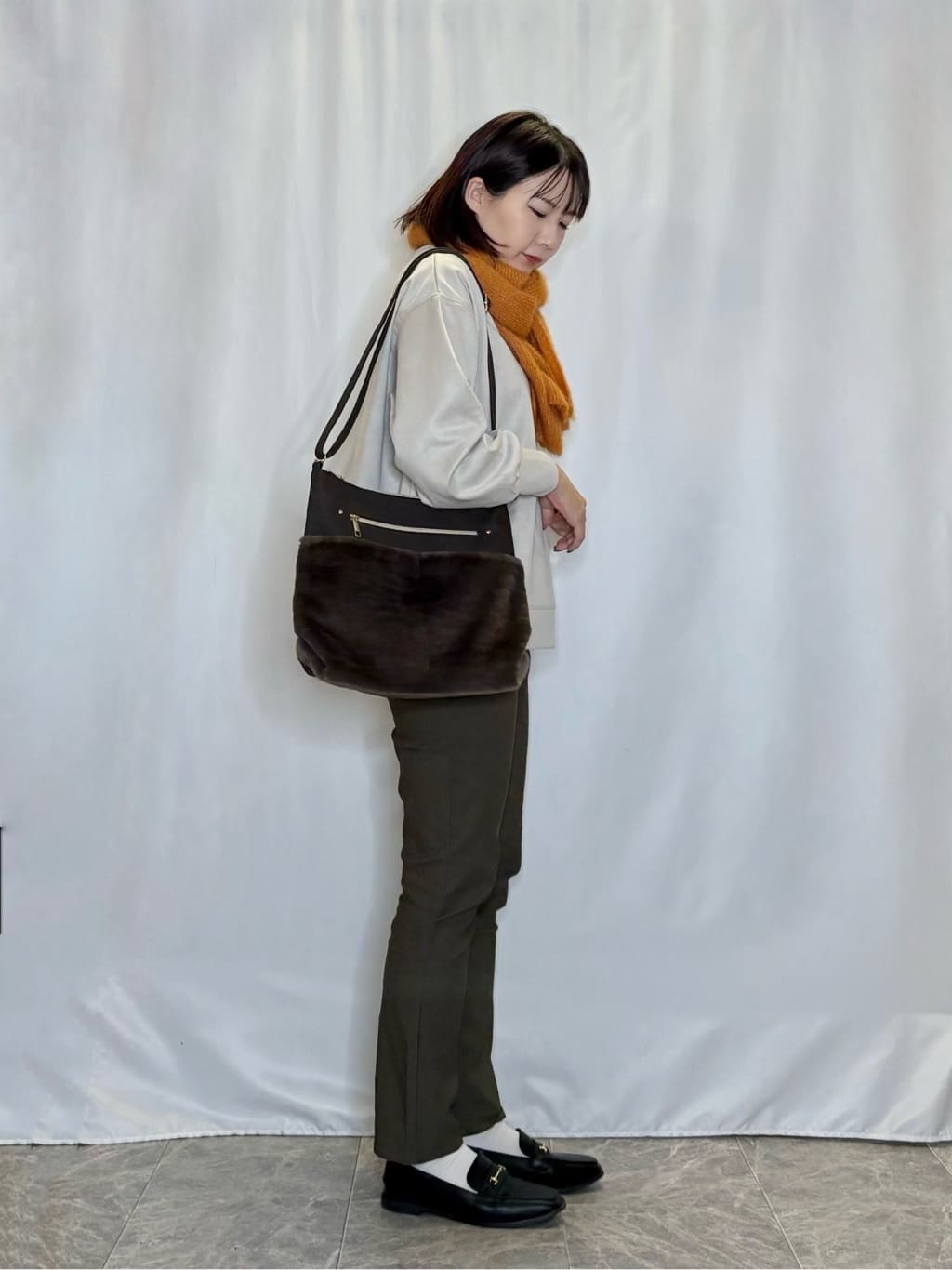 ネリさんの「SHOO･LA･RUE｜【洗濯機可/S-LL】フィット感が心地よい ハイパーストレッチスキニー裏起毛」を使ったコーディネート