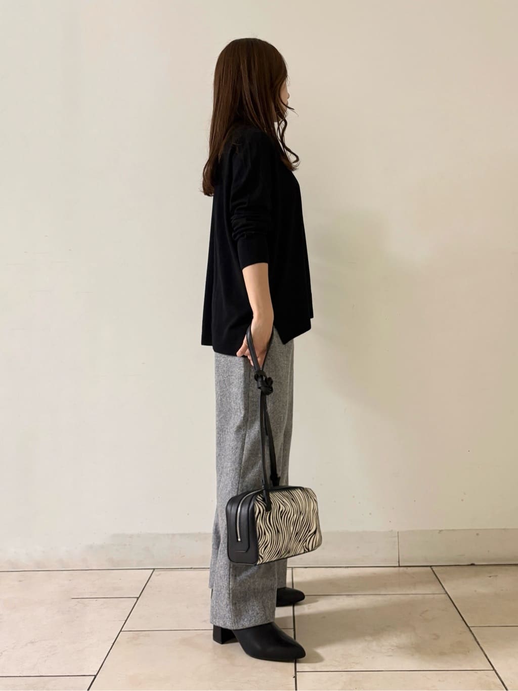kahoさんの「INDIVI｜【洗える／毛玉になりにくい】エクストラファインウール ハイネックニット」を使ったコーディネート