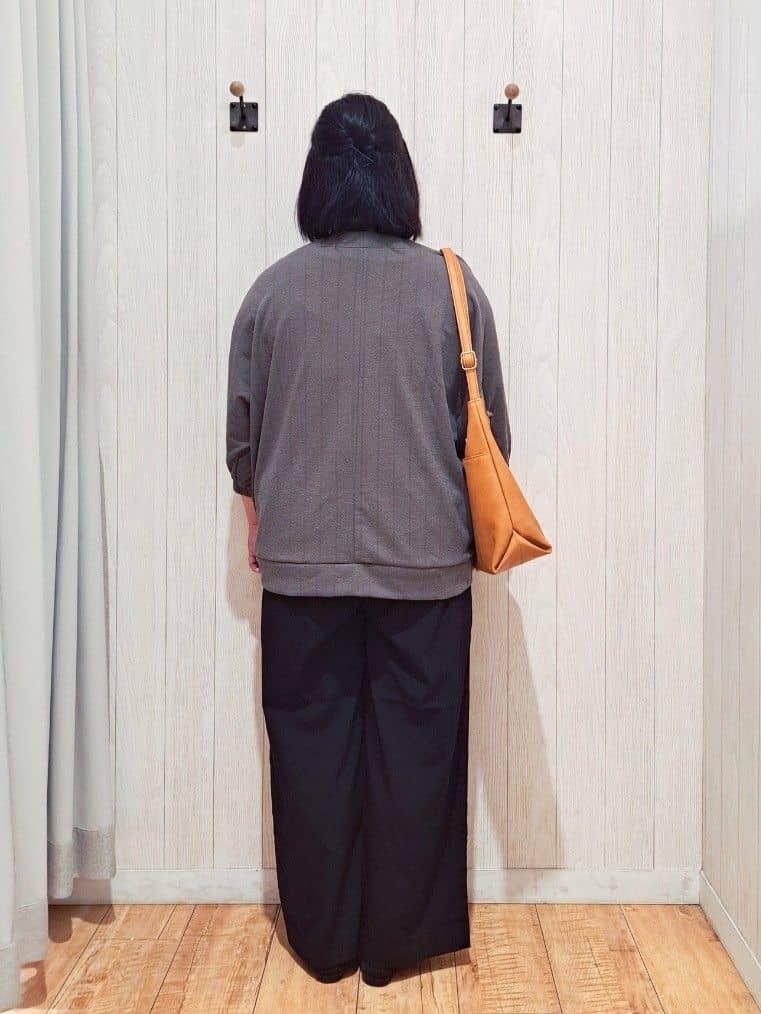 kotomiさんの「SHOO･LA･RUE｜【S-LL/7分袖】ゆるシルエットが心地よい ドルマントップス」を使ったコーディネート