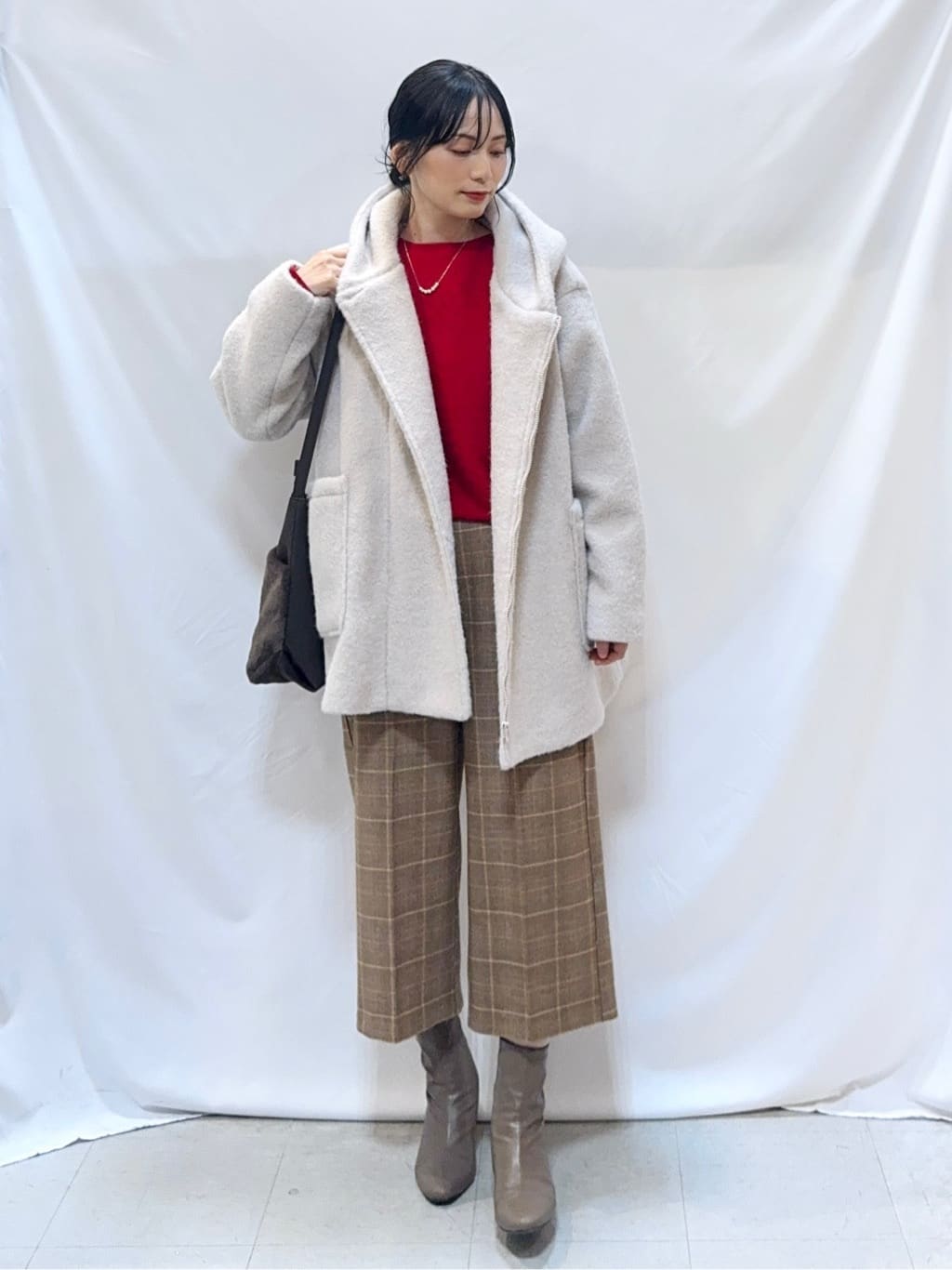 𝐇𝐢𝐫𝐨𝐦𝐢さんの「SHOO･LA･RUE｜【洗濯機可/S-LL】きちんと見えする あったか裏起毛ガウチョパンツ」を使ったコーディネート