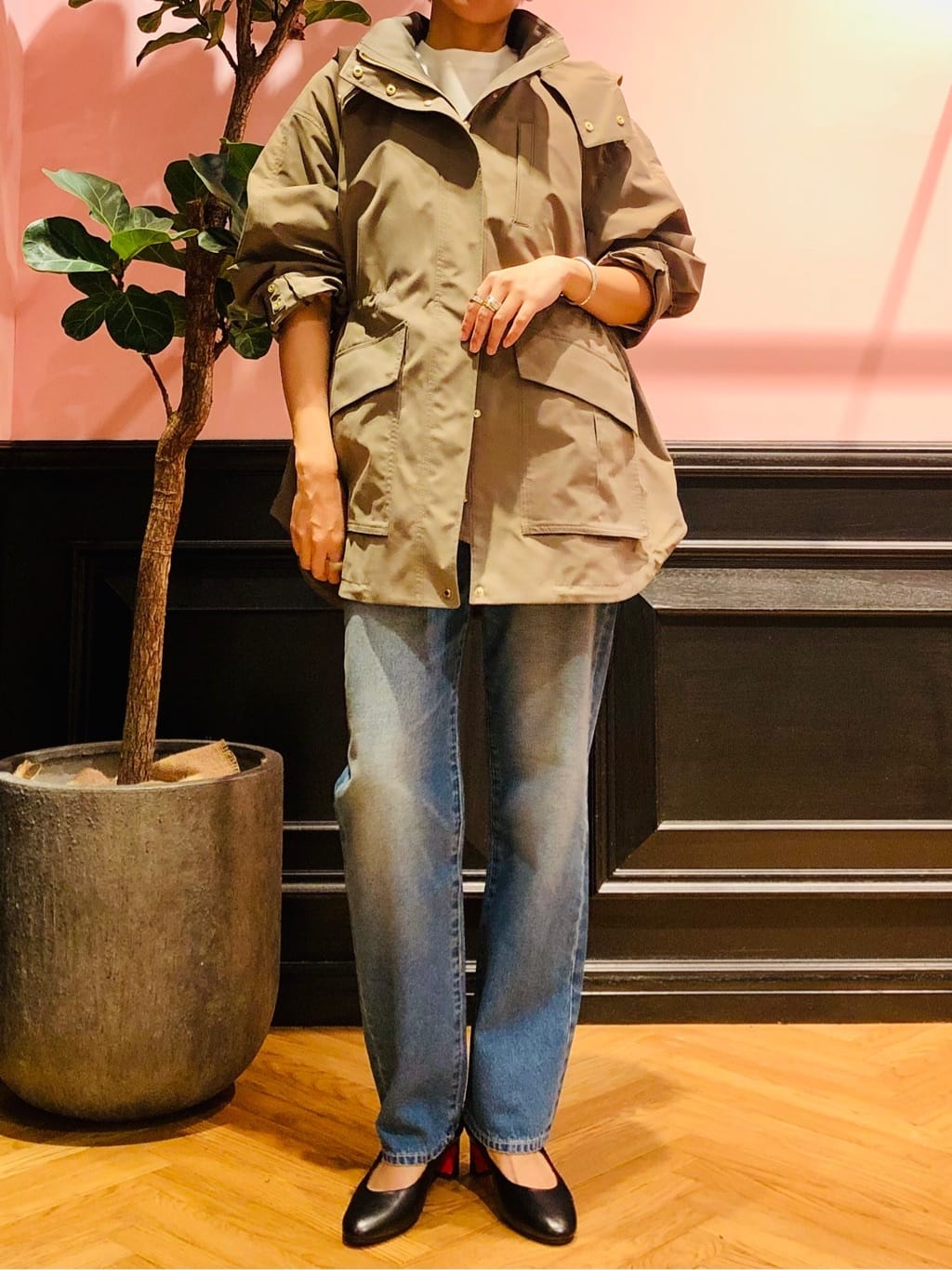 OGATAさんの「DRESSTERIOR｜【ウォッシャブル】テーパードコンフォートデニム」を使ったコーディネート