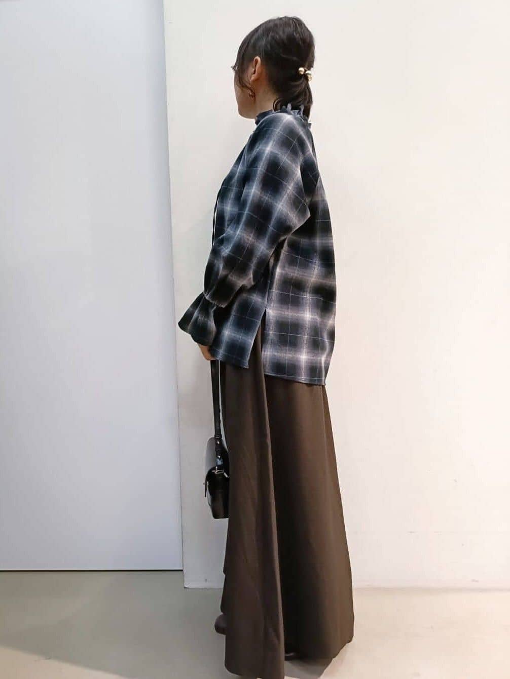 あんさんの「THE SHOP TK｜起毛オンブレフリルブラウス」を使ったコーディネート