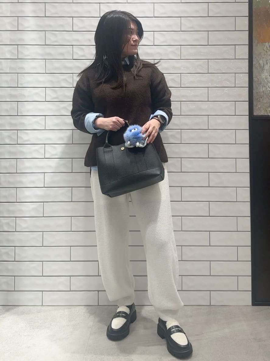 Minさんの「OPAQUE.CLIP｜リラクシークルーネックニット【洗濯機OK】」を使ったコーディネート