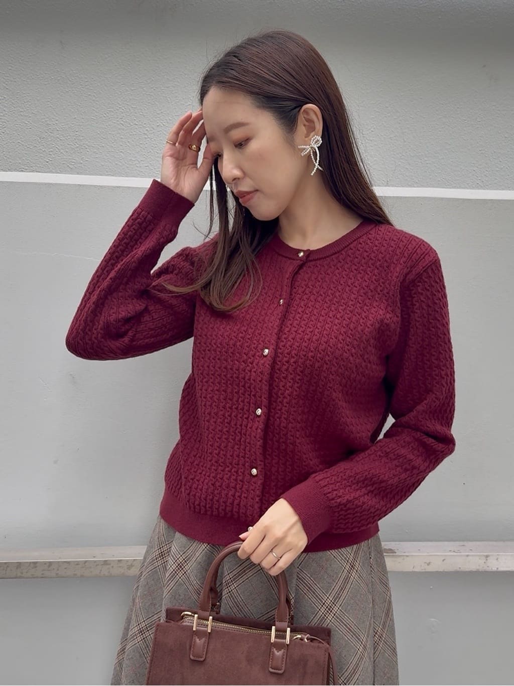 teiさんの「Couture brooch｜【通勤・大人可愛い】TRチェックスカート」を使ったコーディネート