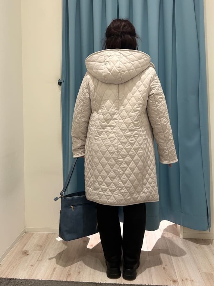くーさんの「SHOO･LA･RUE｜【撥水/フード取り外し可】自然にくびれる あったかダイヤ柄キルトコート【CIRCRIC】」を使ったコーディネート