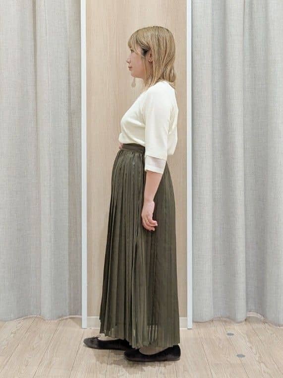 minさんの「grove｜【ひんやり多機能】やわらかドライタッチ 袖口シアードッキングプルオーバー」を使ったコーディネート
