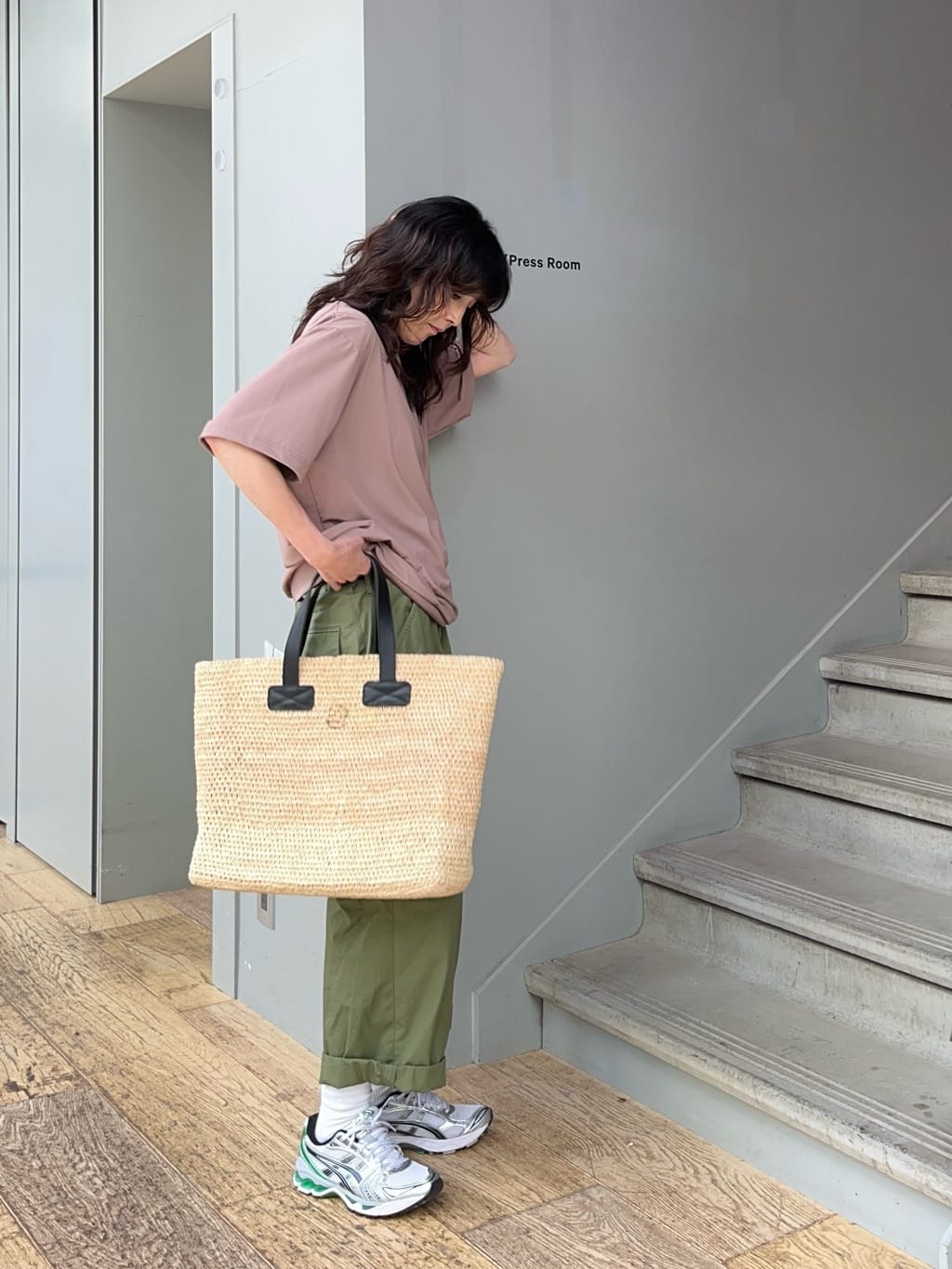 神野（jinno）さんの「TAKEO KIKUCHI｜【COOL CITY WEAR】テーラードTシャツ /接触冷感」を使ったコーディネート