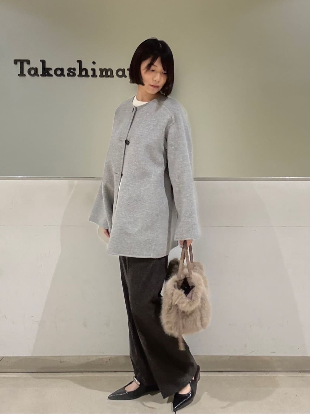 Itoさんの「UNTITLED｜【ワイド/後ろゴム/シーズンレス】シルクネップツイードパンツ」を使ったコーディネート