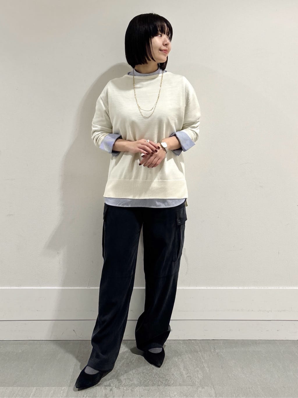 モエカさんの「UNTITLED｜【8色展開/体型カバー】魅せるタイムレスニット」を使ったコーディネート