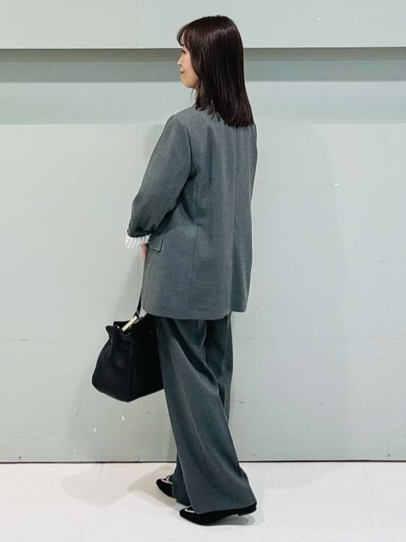 makiさんの「UNTITLED｜【アンサンブル可/洗える】シルクウールカシミヤ ドルマンスリーブニット」を使ったコーディネート