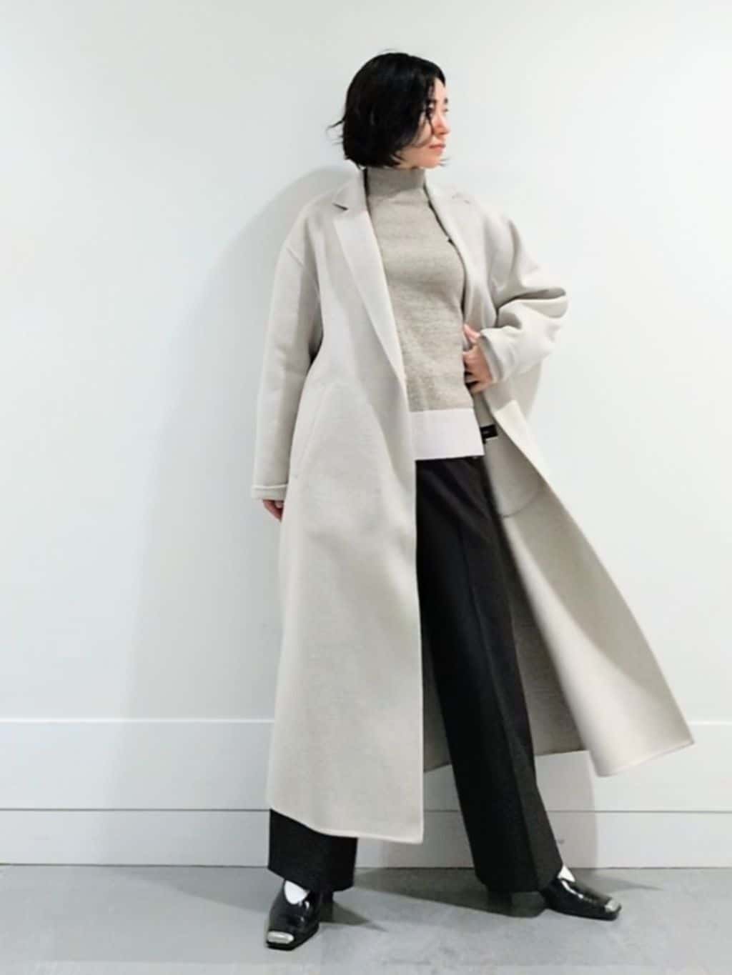 ミズタさんの「UNTITLED｜【8色展開/洗える】ウールカシミヤ ハイネックニット」を使ったコーディネート