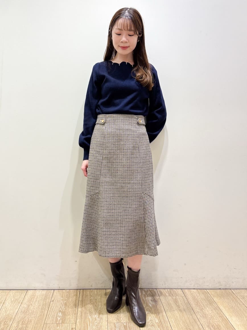 ayaさんの「index｜ラメスカラップビジューデザインニット【洗濯機OK】《6col／S～LL》」を使ったコーディネート