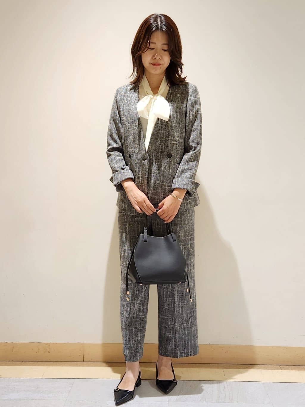 yukaさんの「COUP DE CHANCE｜【手洗い可／日本製】ボウタイブラウス」を使ったコーディネート