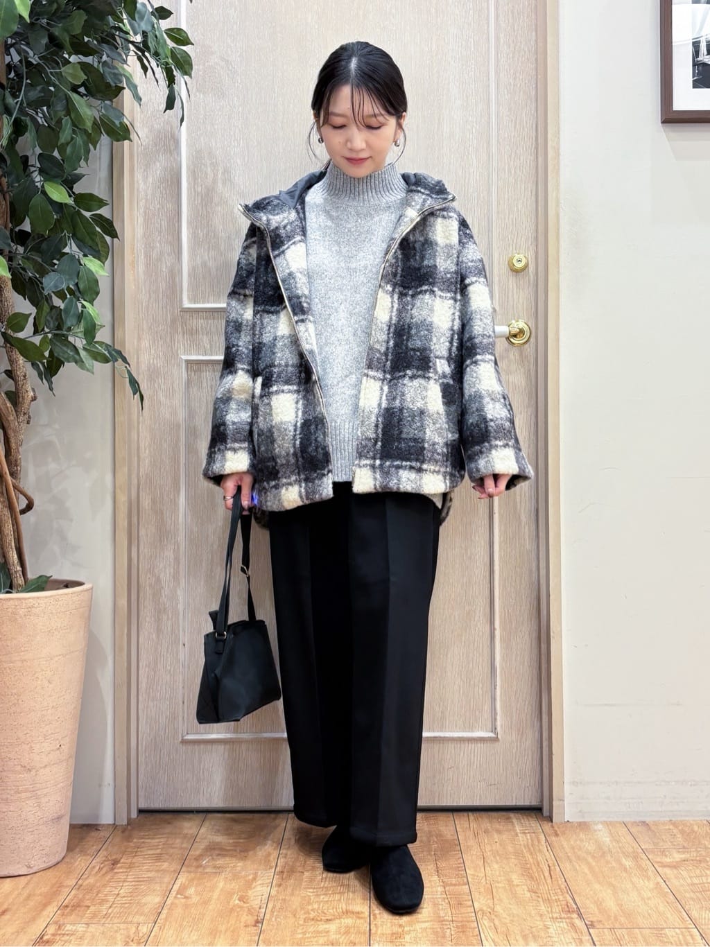 なみさんの「SHOO･LA･RUE｜【S-LL】ゆるシルエットな メランジタートルニット」を使ったコーディネート