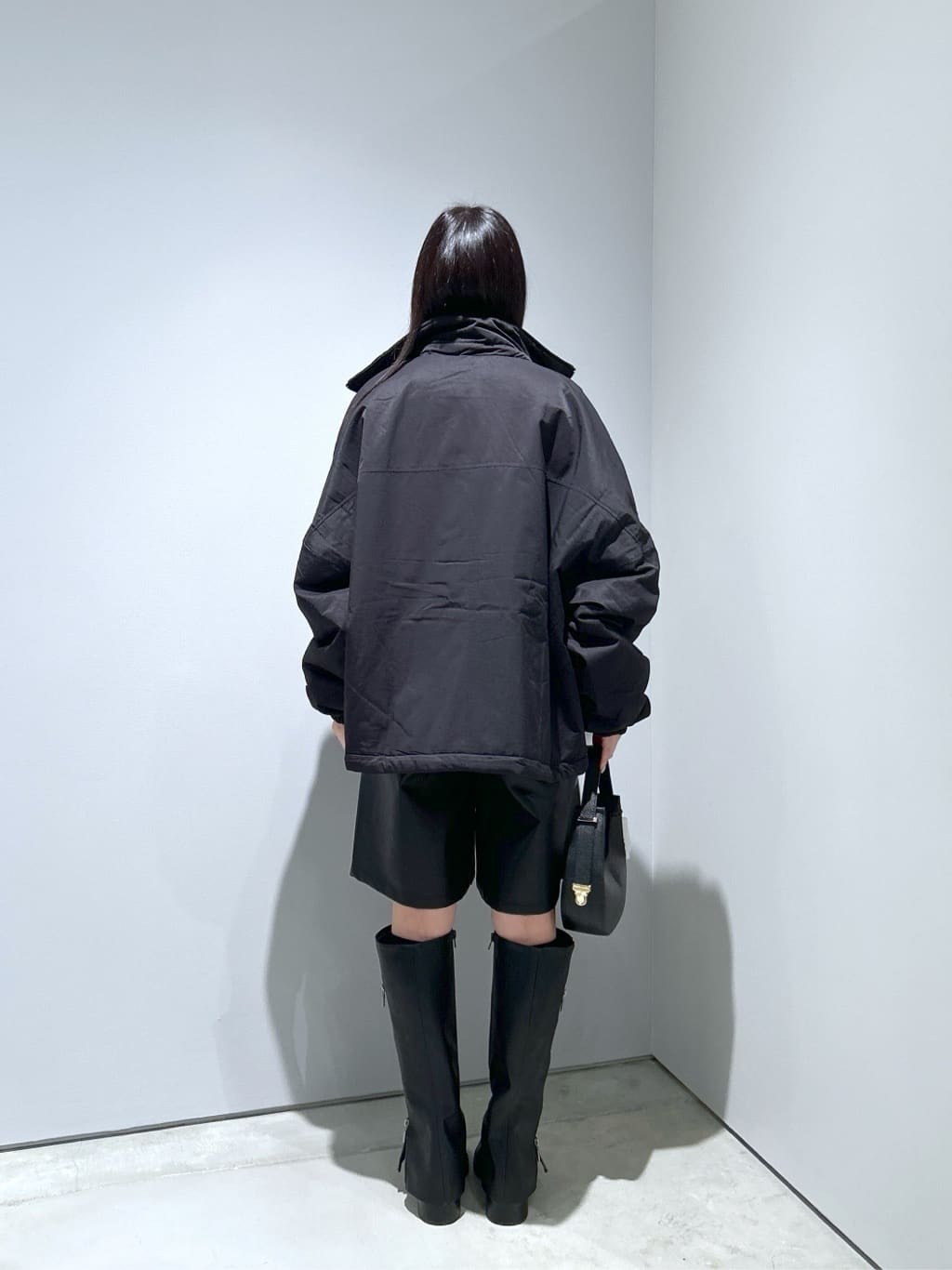 Renoさんの「INDIVI｜【MILLELA FIRENZE】ショルダームーンバッグ」を使ったコーディネート