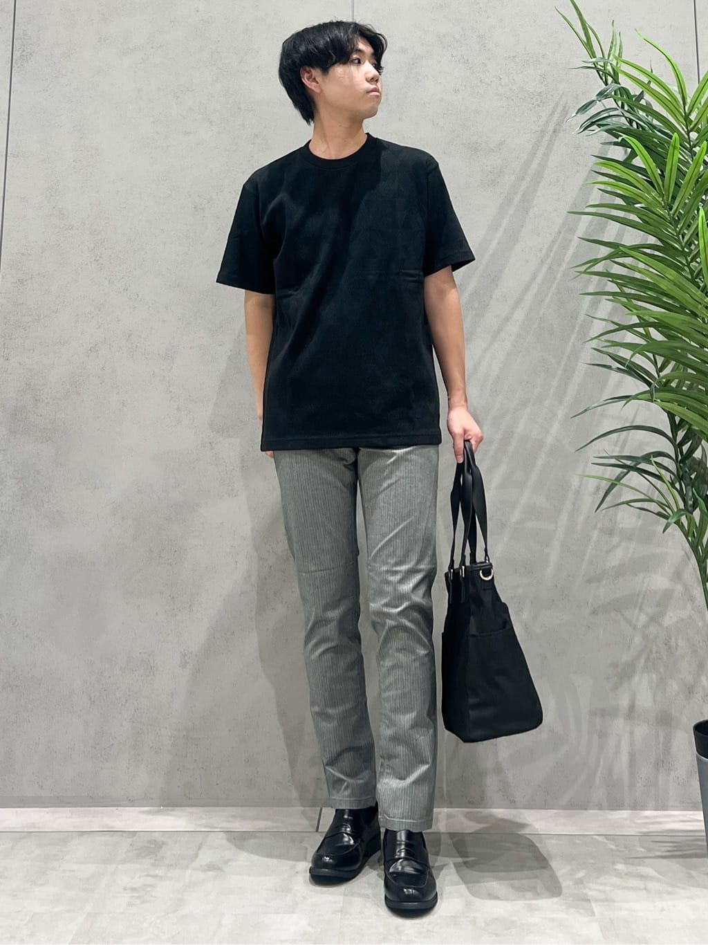 SHI-MAさんの「THE SHOP TK｜パターンジャカード半袖Tシャツ【洗濯機OK】」を使ったコーディネート