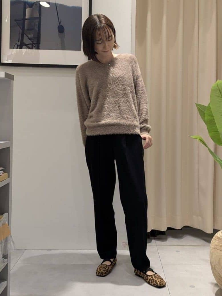 なめさんの「THE SHOP TK｜【華やかで柔らか】ふわふわフェザーニット/洗える・前後2WAY」を使ったコーディネート