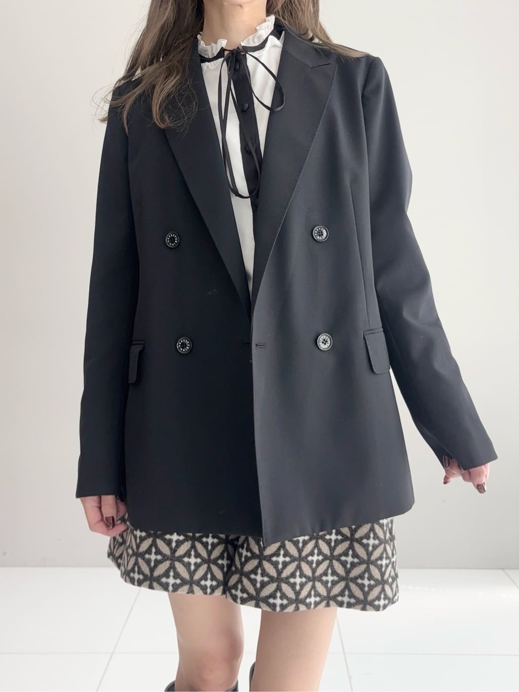 清水夏姫さんの「DRESSTERIOR｜オーバーラップサークルショートパンツ」を使ったコーディネート