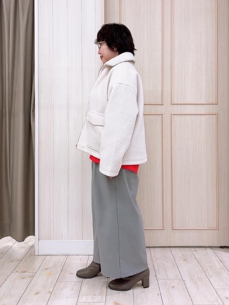 えりっこさんの「SHOO･LA･RUE｜【高レビュー/洗濯機可】ゆるシルエットで体型カバー もちもちニット」を使ったコーディネート