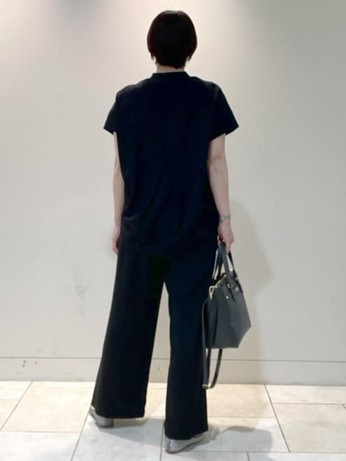 フミさんの「Reflect｜【たっぷり収納！／通勤におすすめ】&rsquo;25秋冬毎日ミディアムバッグ」を使ったコーディネート