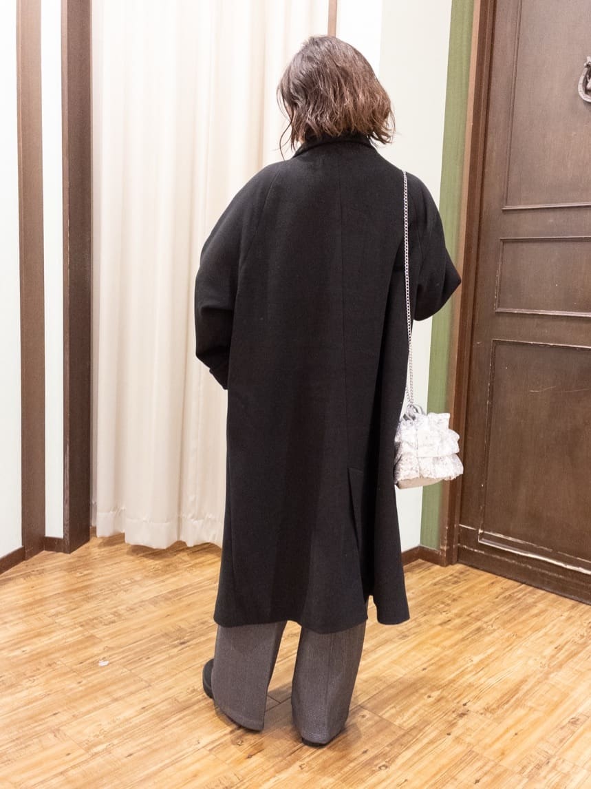 yukaさんの「SHOO･LA･RUE｜【洗濯機可】華やぐ ループデザインニット」を使ったコーディネート