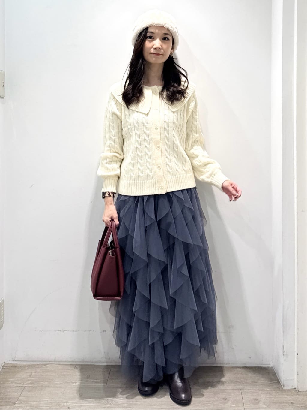 yuicciさんの「OPAQUE.CLIP｜ビック襟ケーブルニット【洗濯機OK／抗ピル】」を使ったコーディネート