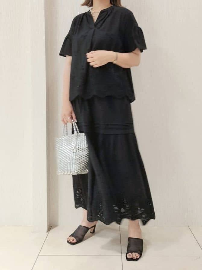 naokoさんの「UNTITLED｜メタリックメッシュトート」を使ったコーディネート