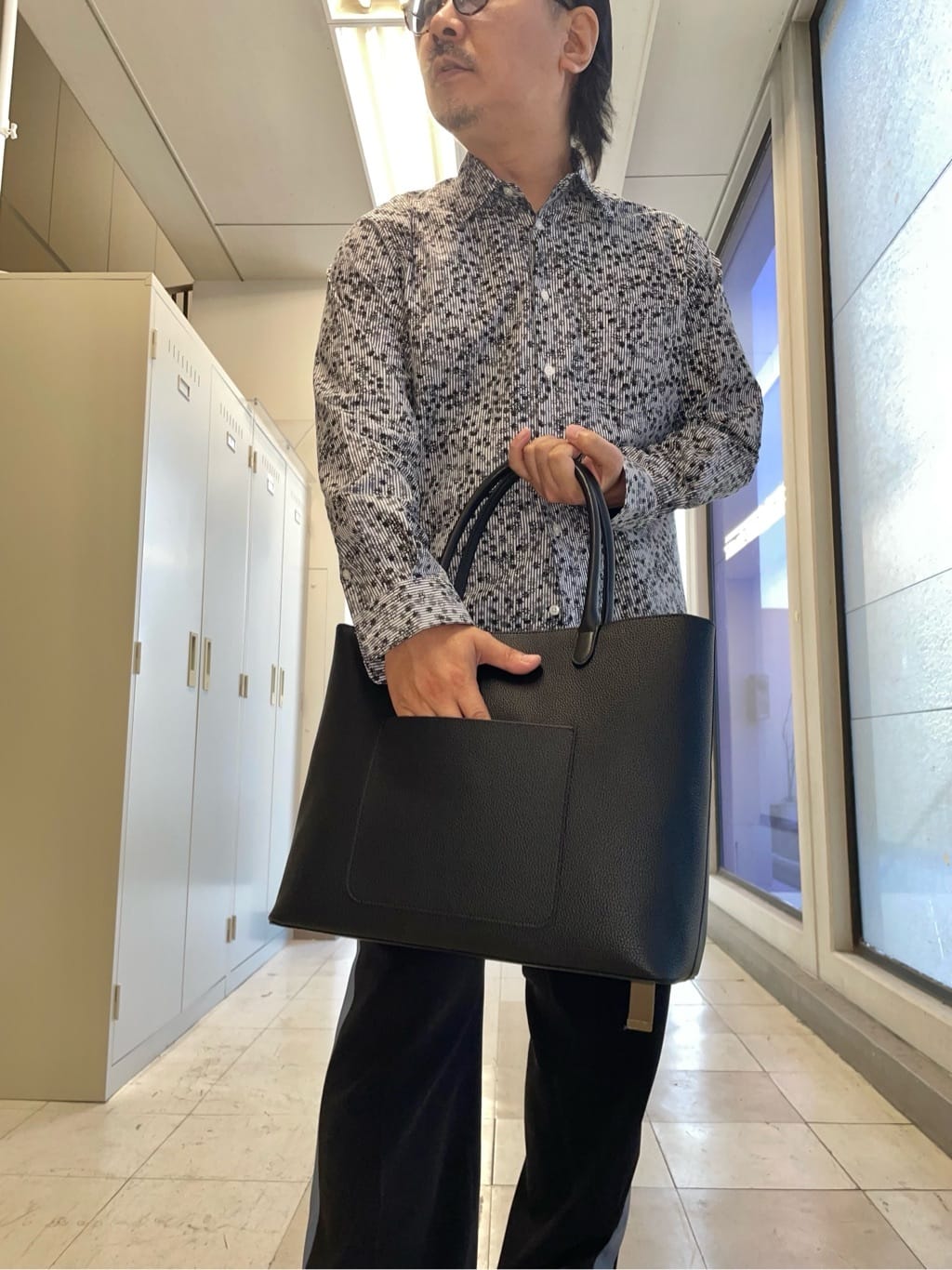 MAKOTO AIさんの「TAKEO KIKUCHI｜ストライプ小花 長袖シャツ」を使ったコーディネート