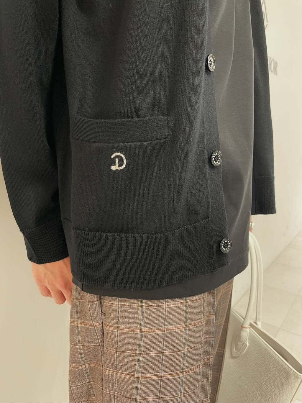 蒲谷祐太さんの「DRESSTERIOR｜【撥水仕様】シュリンクレザー トートバッグ」を使ったコーディネート