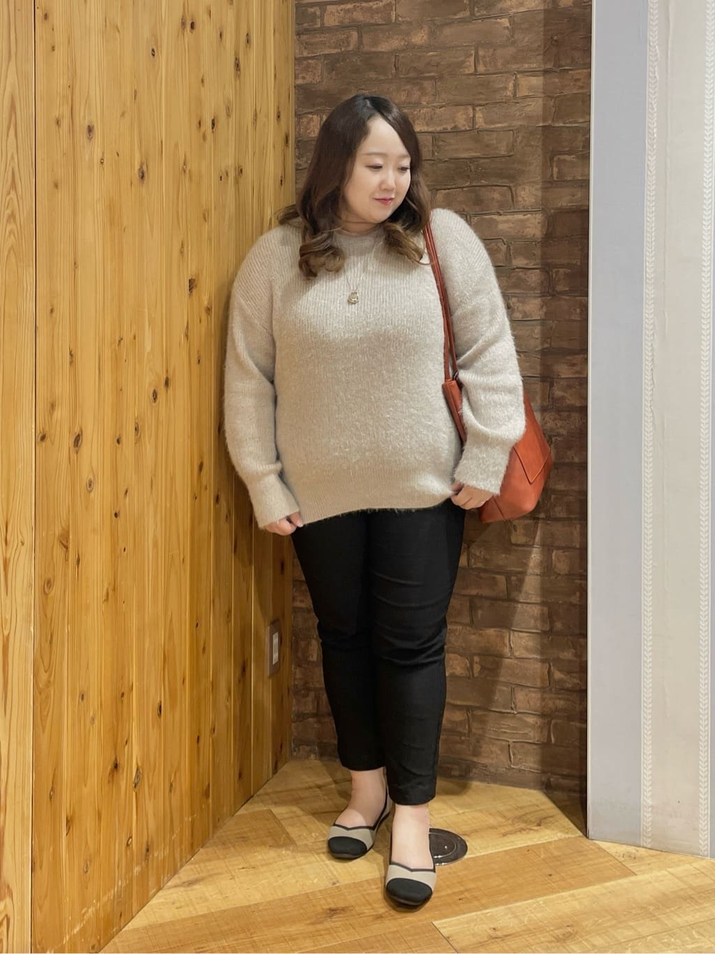 Risaさんの「SHOO･LA･RUE｜【S-LL/ゆったり】ふわふわシャギー 大人レディなニット」を使ったコーディネート