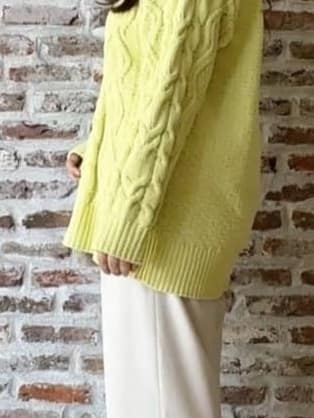 tokiさんの「THE SHOP TK｜【洗える】冬のコーデを盛り上げる マットモール ケーブルニット」を使ったコーディネート