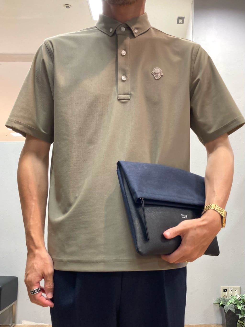 シュンさんの「TAKEO KIKUCHI｜【COOL CITY WEAR】エアートール ポロシャツ /接触冷感・通気性」を使ったコーディネート