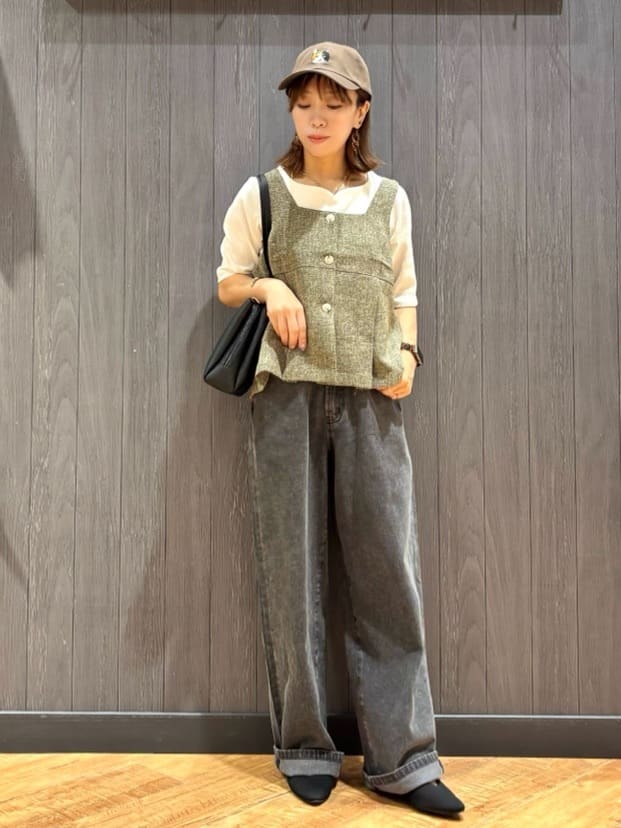 meiさんの「SHOO･LA･RUE｜【S-LL】女性らしさ漂うハートネック テレコ5分袖トップス」を使ったコーディネート