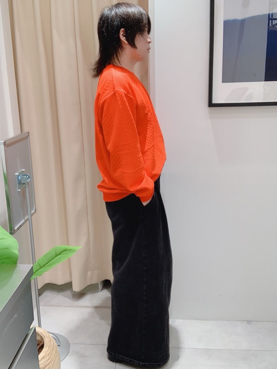 坂。さんの「THE SHOP TK｜【無地に飽きた方へ】ふくれジャカードスウェット　洗濯機OK/6色展開/ユニセックスでおすすめ！」を使ったコーディネート
