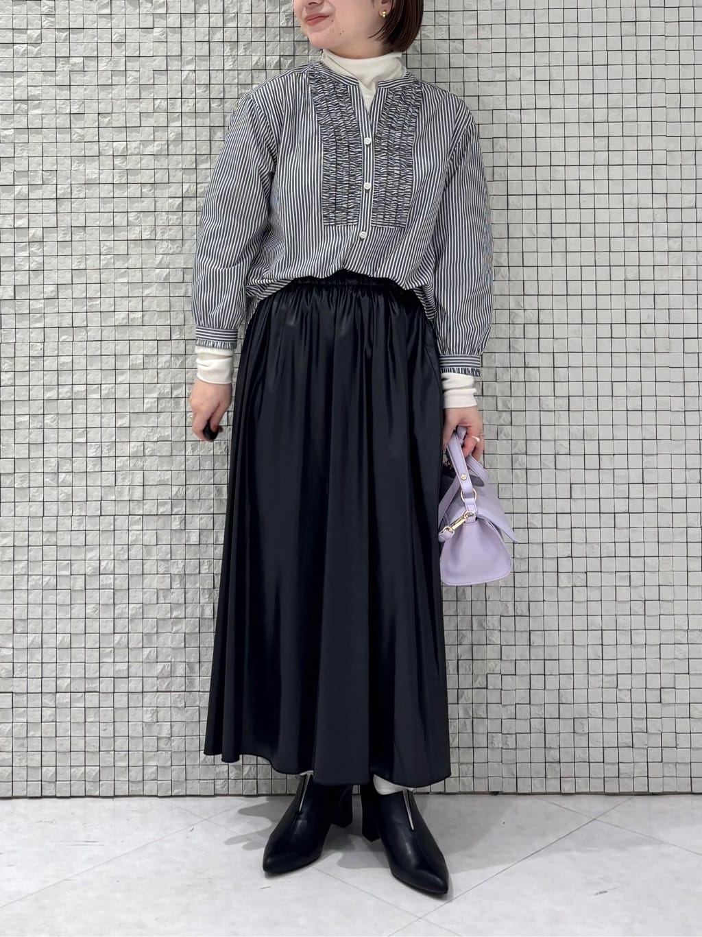 sakuさんの「INDIVI｜【洗える】胸元タックフリル長袖ブラウス」を使ったコーディネート