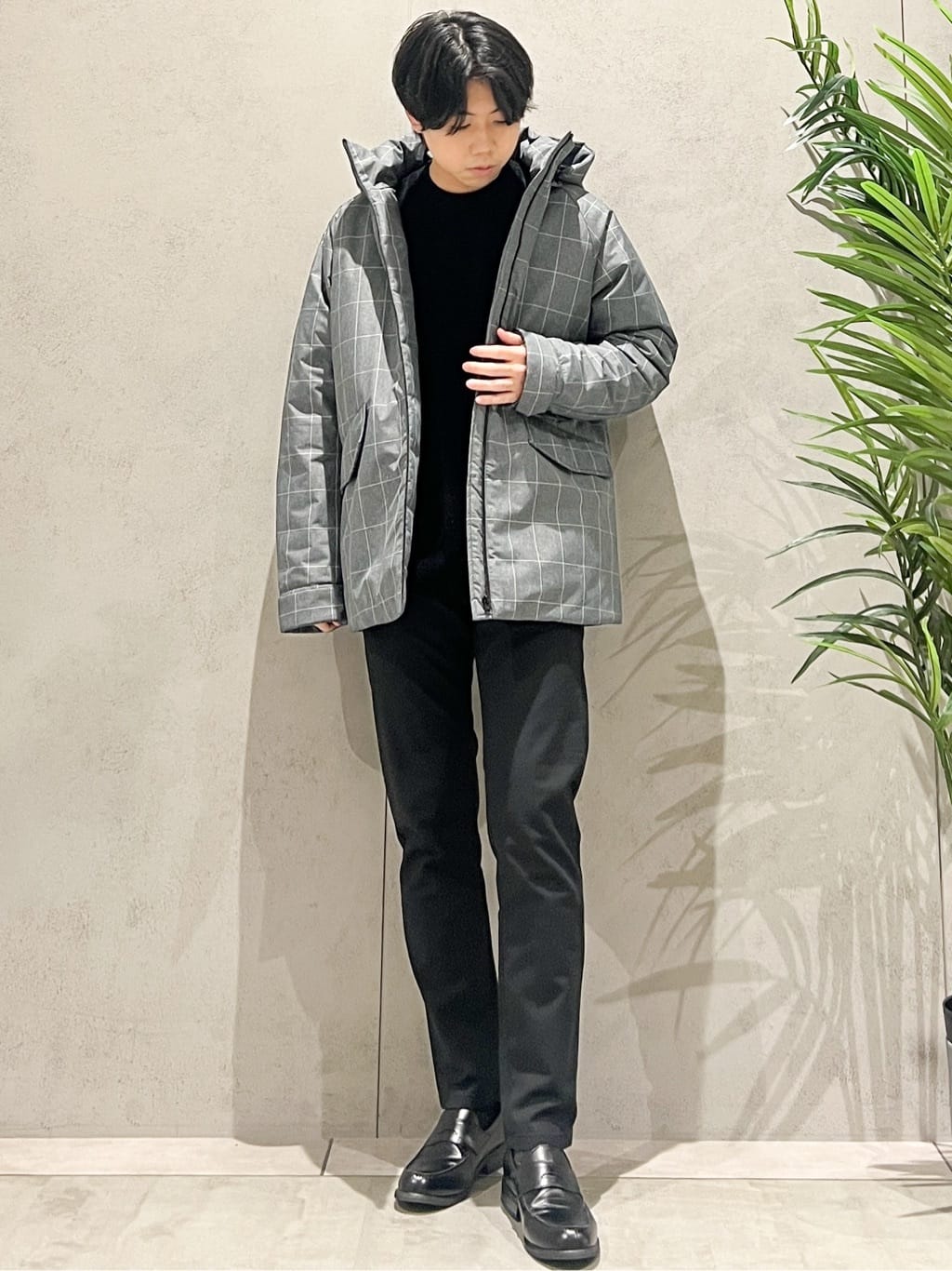 SHI-MAさんの「THE SHOP TK｜【軽くて、暖かい】SORONA／ソロナ 中綿ブルゾン 防風/軽量/洗濯機OK/フード脱着可」を使ったコーディネート