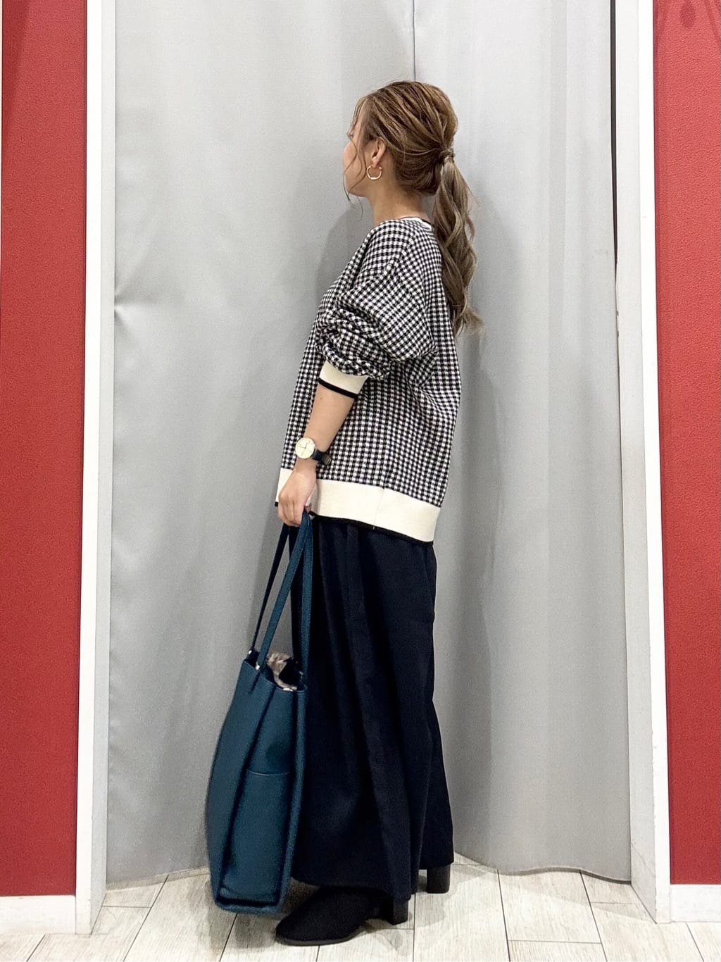 shioさんの「SHOO･LA･RUE｜【S-LL/2点セット】脚のラインを拾いにくい ベルト付きタックスカーチョパンツ」を使ったコーディネート
