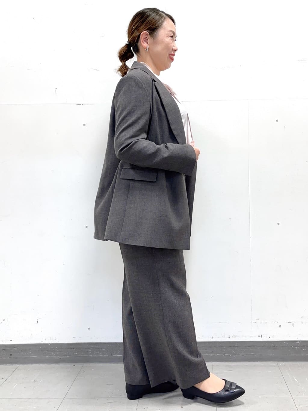 keiさんの「Reflect｜【きちんと見え／通勤／セレモニーにおすすめ◎】ドット柄ボウタイブラウス」を使ったコーディネート