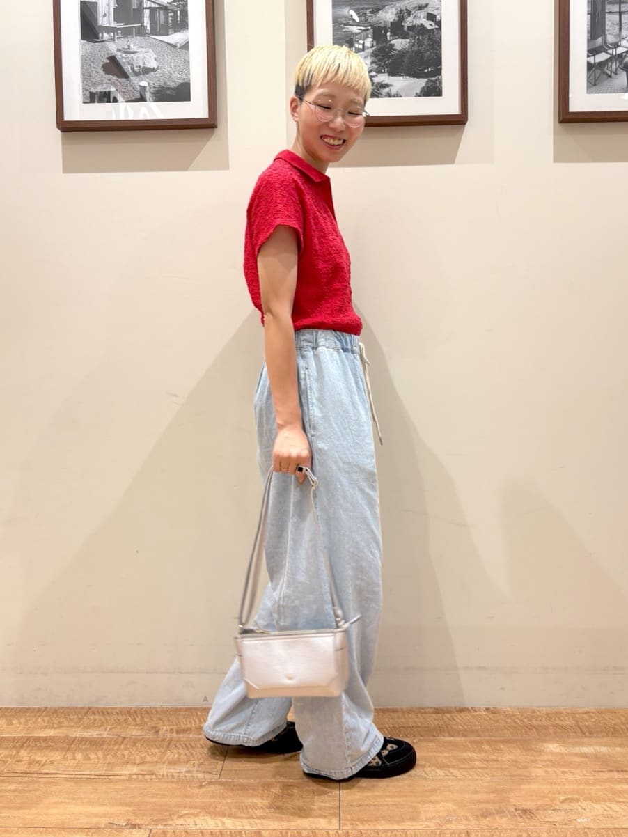 Ayumiさんの「SHOO･LA･RUE｜暑い夏も軽やかに デニムイージーワイドパンツ」を使ったコーディネート